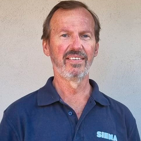 Sergio Sangenís Sergio Sangenís<br />
Director - Fundador de SIENA<br />
Departamento Técnico<br />
Especialista en E.N.D. – 45 años de experiencia<br />