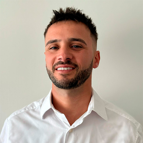 Valentín Neffa Valentín Neffa<br />
Director - Fundador de SIENA